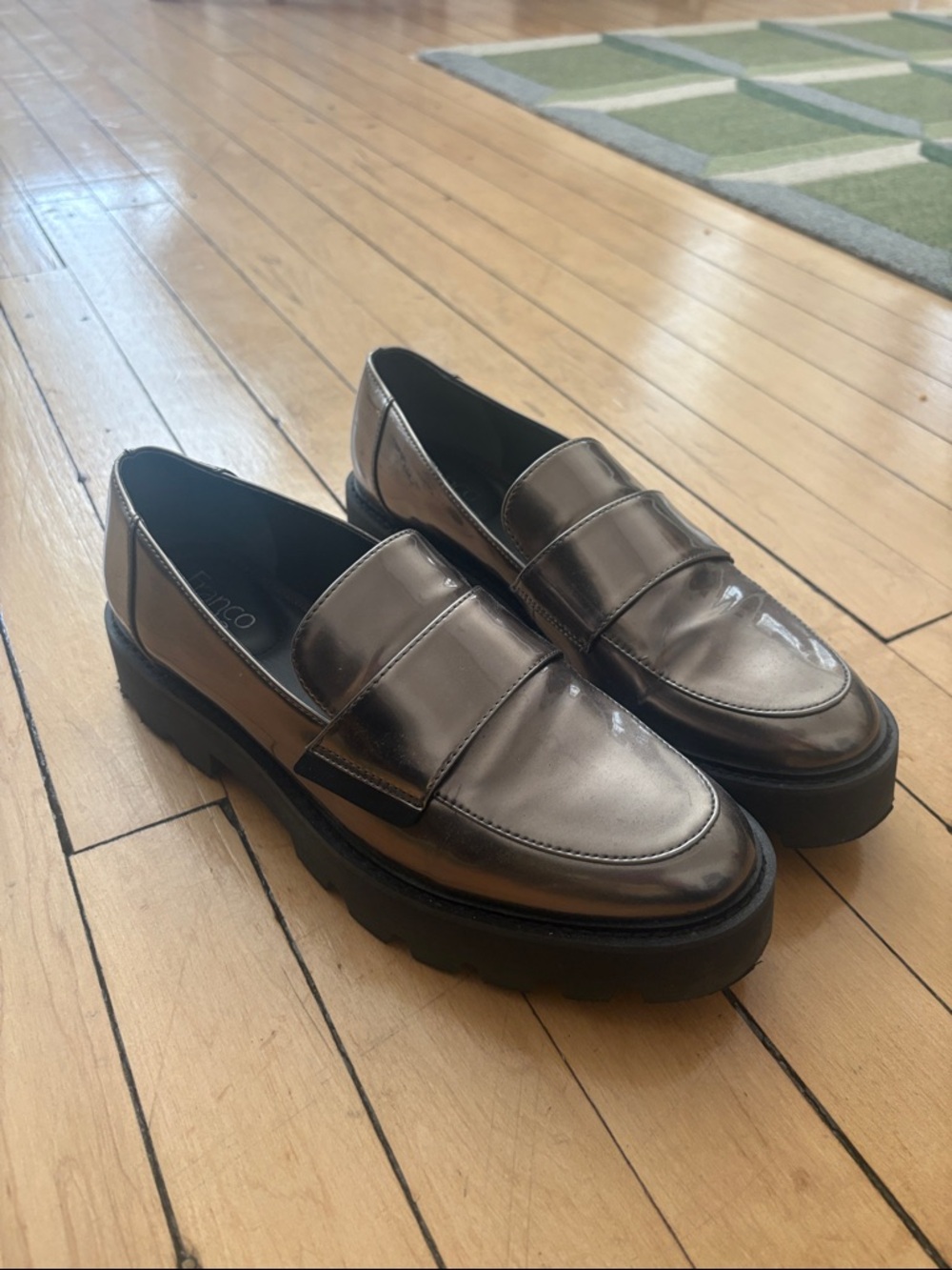 LIKE NEW Franco Sarto Brindy loafers in size 9